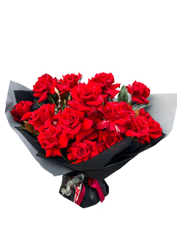 🌹 Romantic Red Roses 💘✨